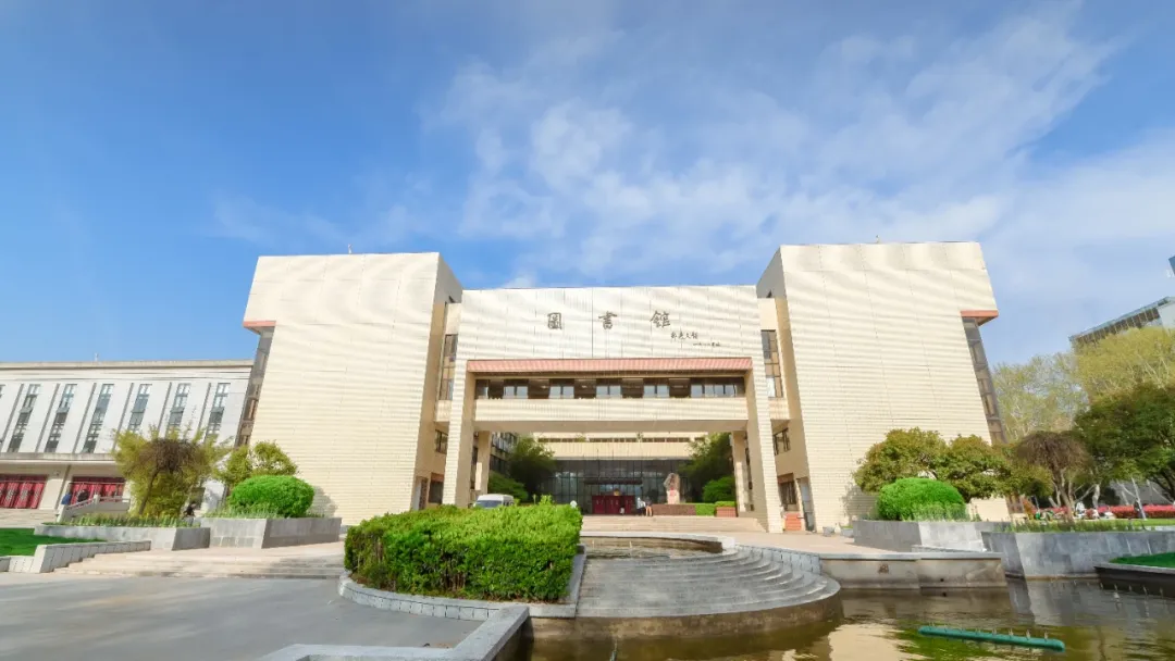 华中科技大学研究生院
